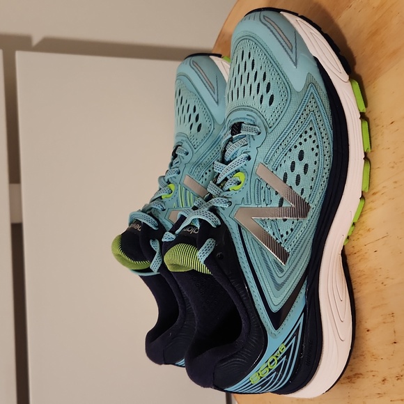 New Balance Women's Shoes  860v8 Running Shoes Size 6.5 - Picture 2 of 9